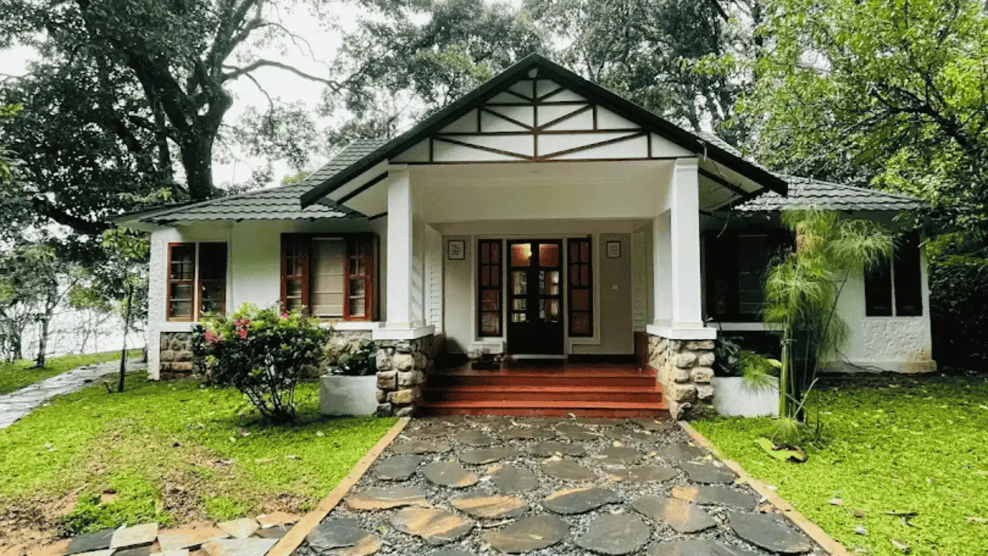 4-Bedroom Plantation Villa - 8 pax (Season)